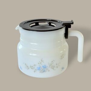 VTG Arcopal Romantique Milk Glass Coffee Carafe Blue Flowers Lidded Coffee Pot